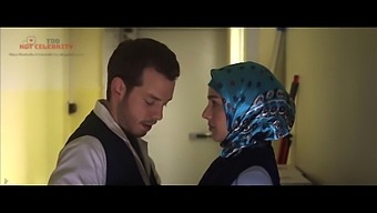 Hd Video Of Brunette Beauty Begum Akkya - Kuma