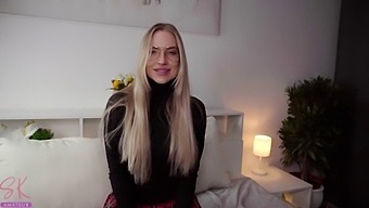 Steamy Role Play With A Horny Coed And A Cumshot On Her Face