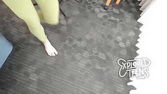 A Slender 19-Year-Old With Ideal Firm Breasts Gives Oral Pleasure While Wearing Yoga Pants